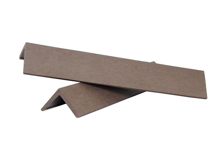 Уголок ДПК завершающий шлифованный SINGARAJA коричневого цвета купить в Анапе